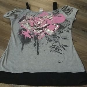 Tank/ cut shoulder top